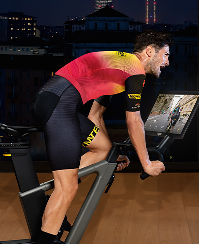 Discover the real stages of the Giro d'Italia while you enjoy indoor cycling